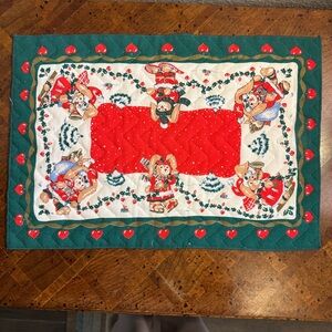 Set of 4 Quilted Christmas Placemats Holiday Bunny Print Red Green 12x17